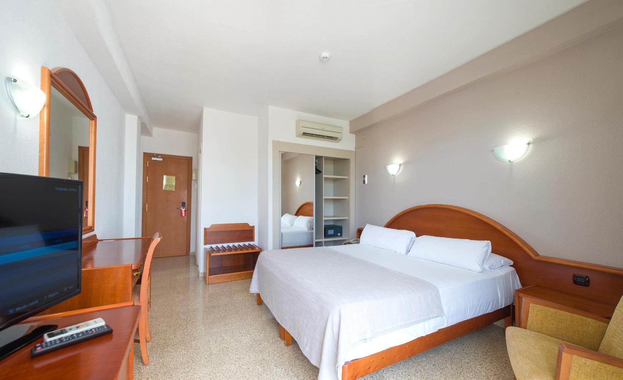 Hotel Marfil San Antonio  Ngoại thất bức ảnh